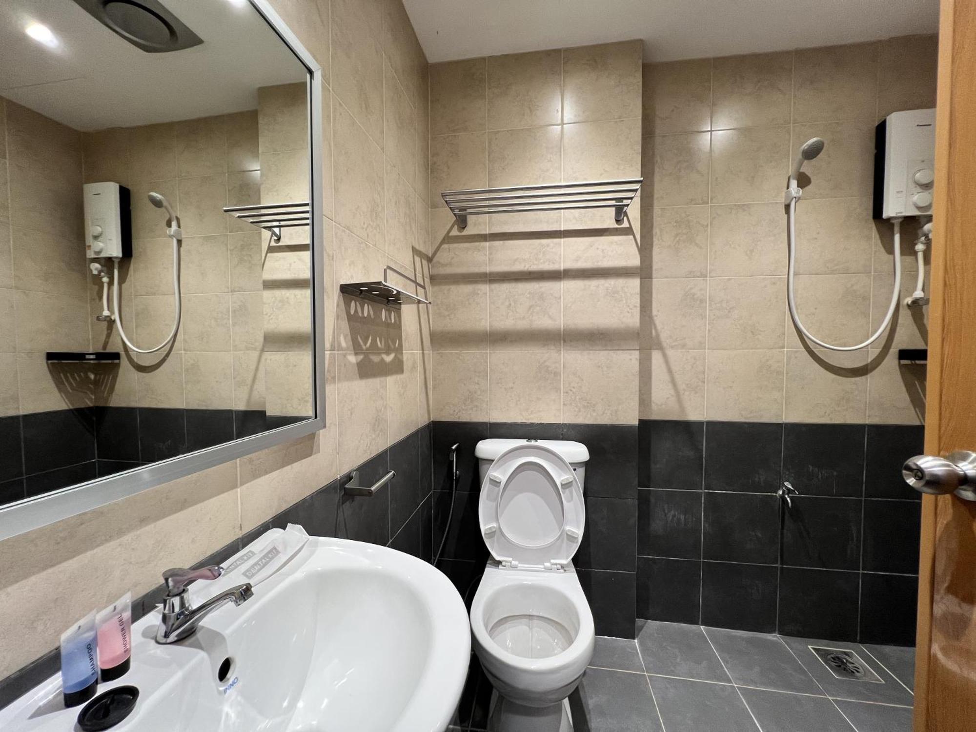 New Margo Hotel Kk Kota Kinabalu Eksteriør bilde
